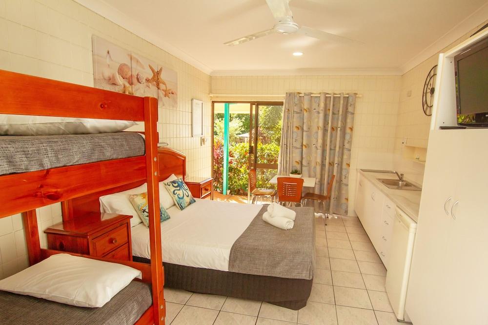 Picnic Bay Tropical Palms Resort & 4Wd Hire المظهر الخارجي الصورة